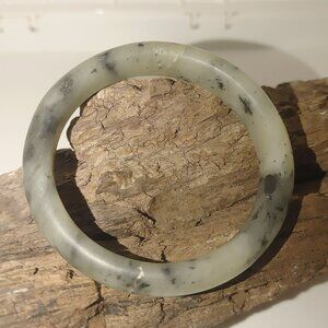 Natural Jade Greenstone Bangle Bracelet 7 inch Green White Crafts Part